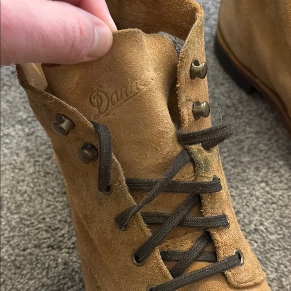 Danner Men's Tan Suede Boots - Picture 5 of 6